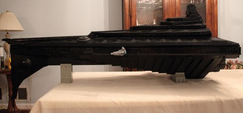 Illustration for article titled Eclipse Class Star Destroyer In Lego